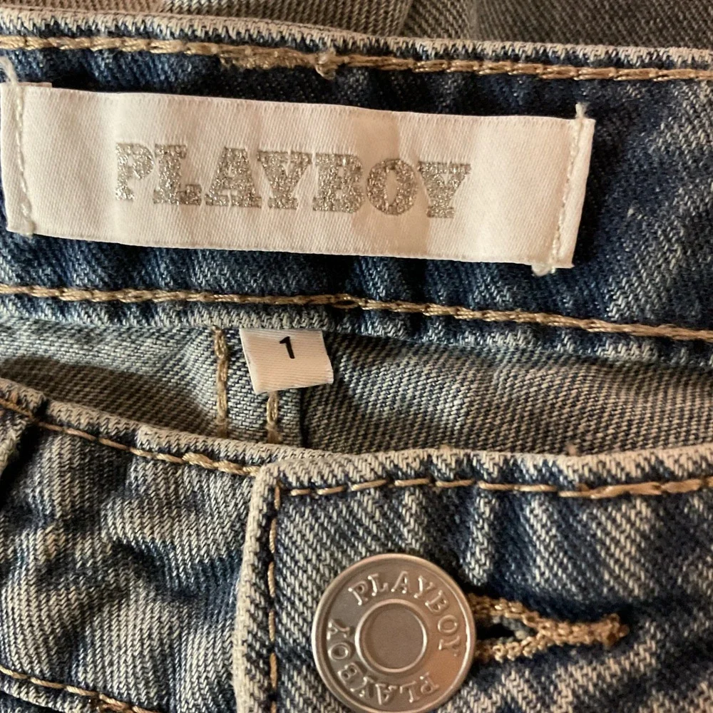 Playboy PacSun Distressed Stars & Bunny Patched Wide-Leg Denim Pants Size 28 NWT